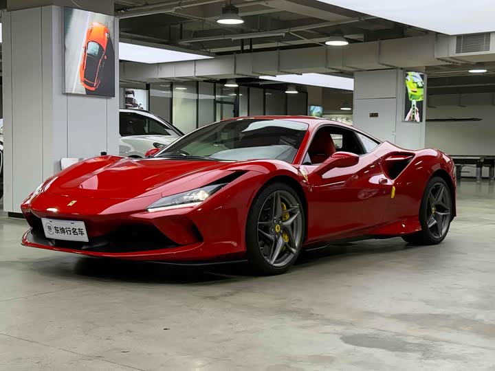 Фото 1 - Ferrari F8