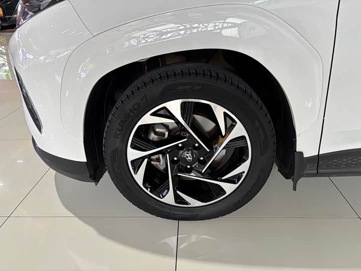 Фото 4 - Hyundai Custo