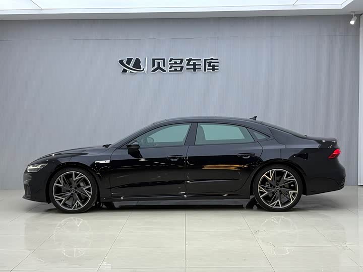 Фото 3 - Audi A7L