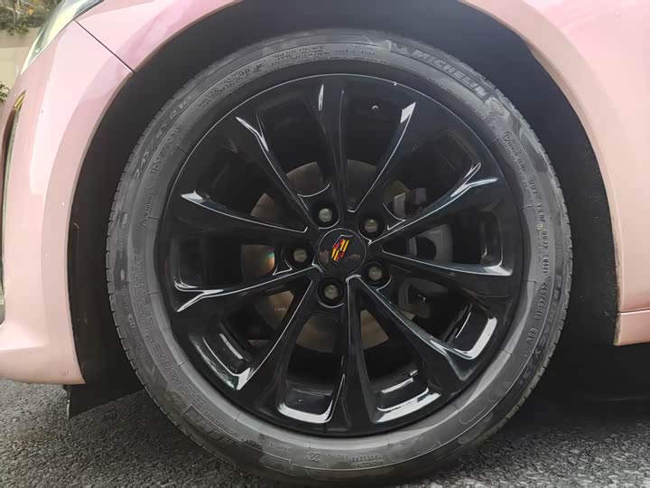 Фото 8 - Cadillac CT5