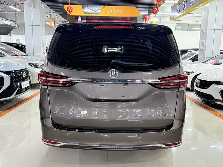 Фото 5 - Buick GL8 ES