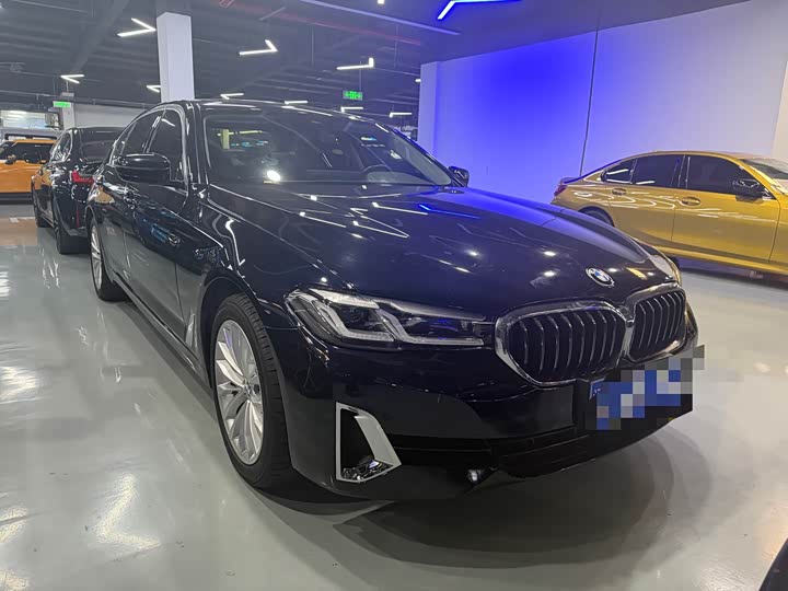 Фото 2 - BMW 5 Series