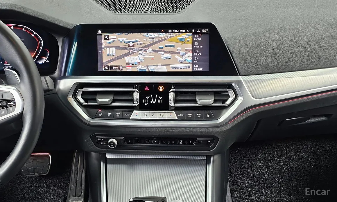 Photo 14 - BMW 3 Series