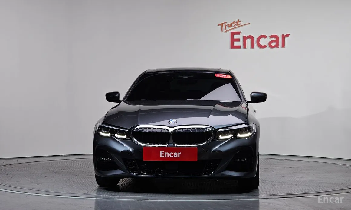 Photo 3 - BMW 3 Series