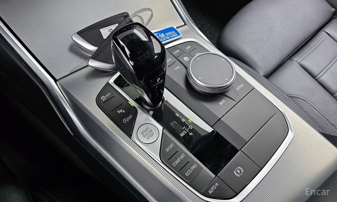 Photo 9 - BMW 3 Series