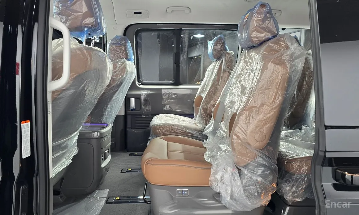 Фото 12 - Hyundai Staria