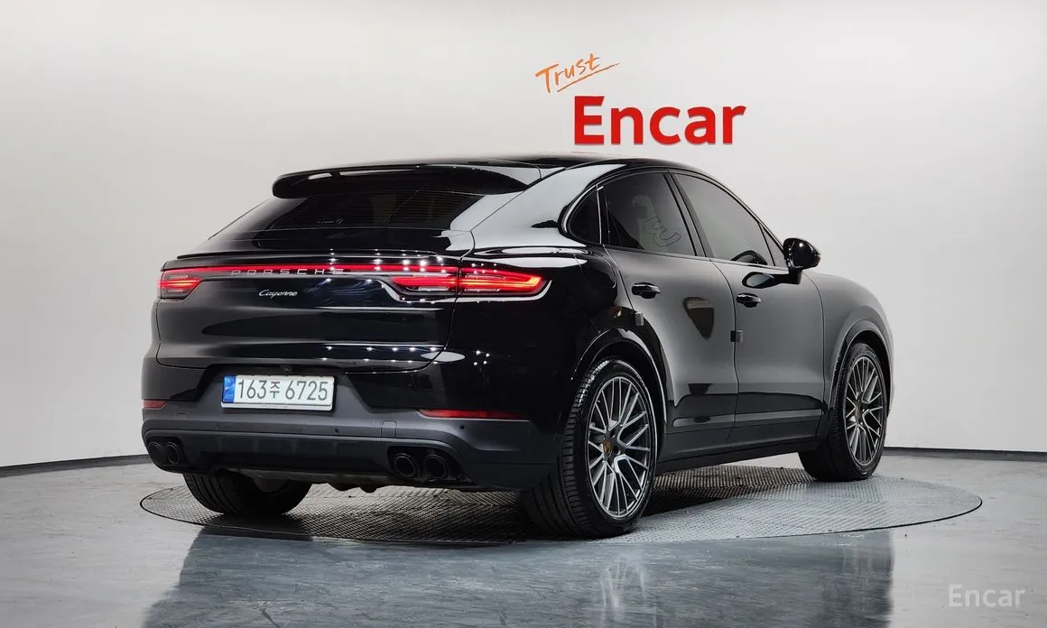 Фото 2 - Porsche Cayenne