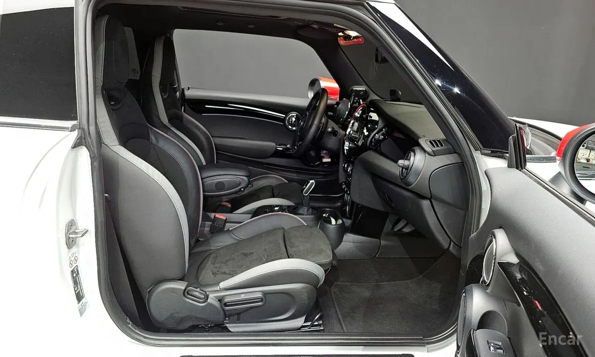 Фото 11 - Mini Cooper