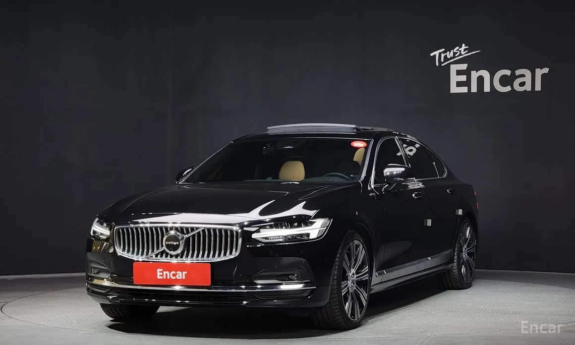 Фото 1 - Volvo S90