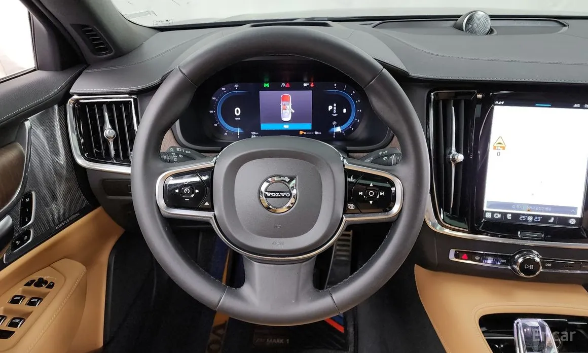 Фото 13 - Volvo S90