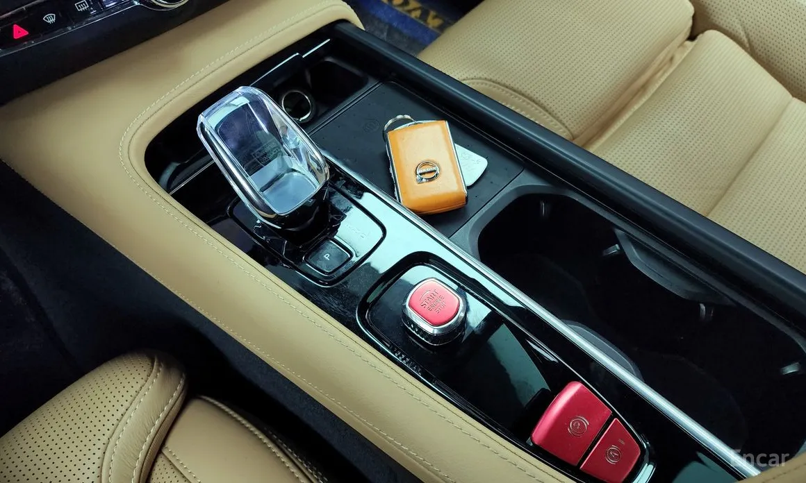 Фото 9 - Volvo S90