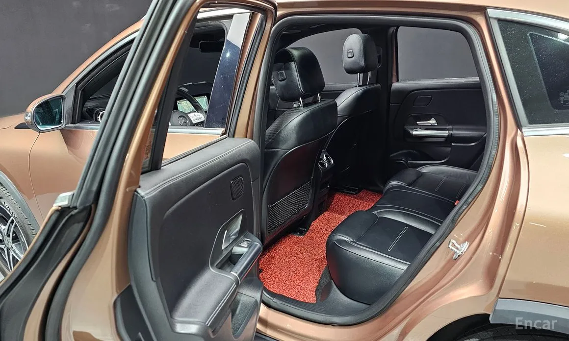 Фото 12 - Mercedes-Benz EQA