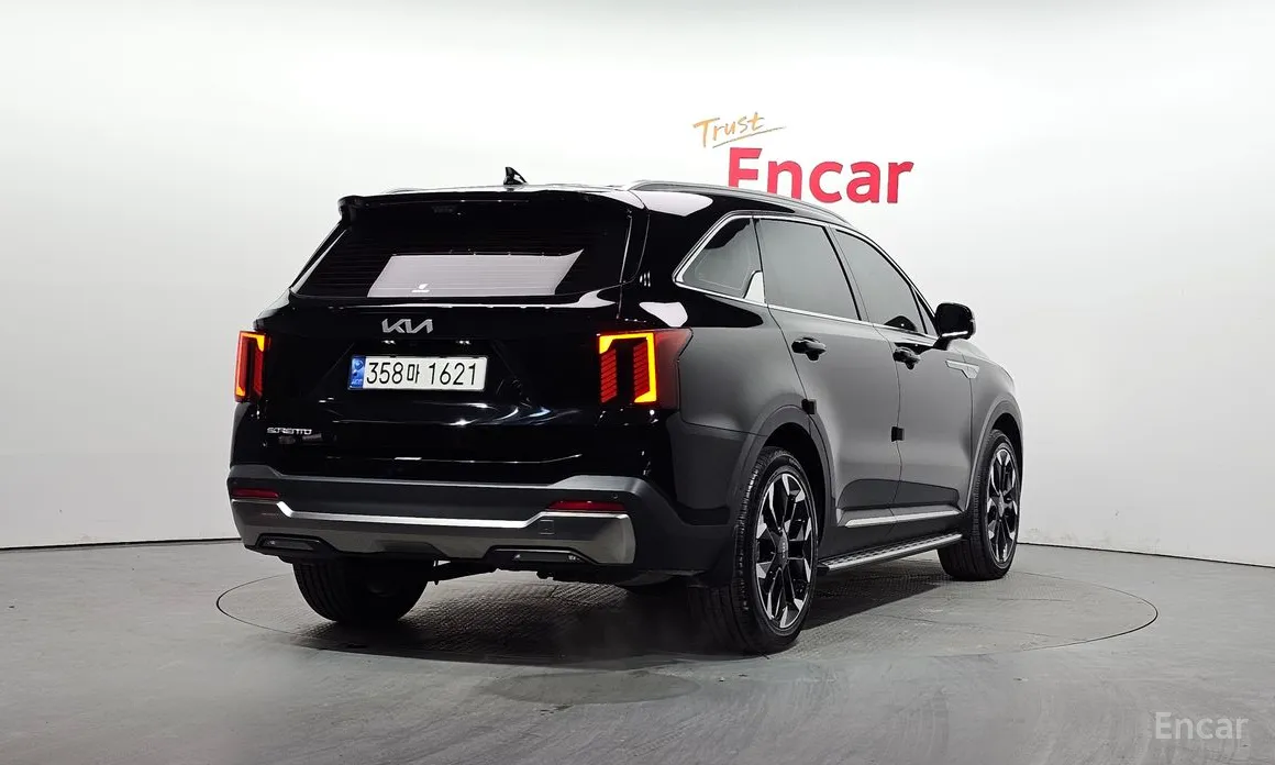 Фото 2 - Kia Sorento