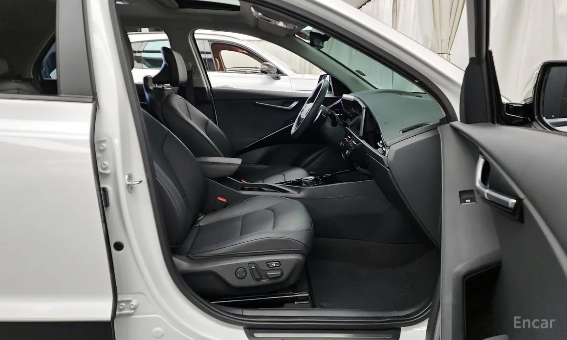 Фото 11 - Kia Niro