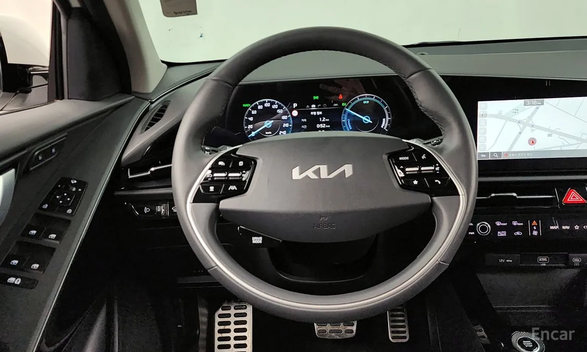 Фото 13 - Kia Niro