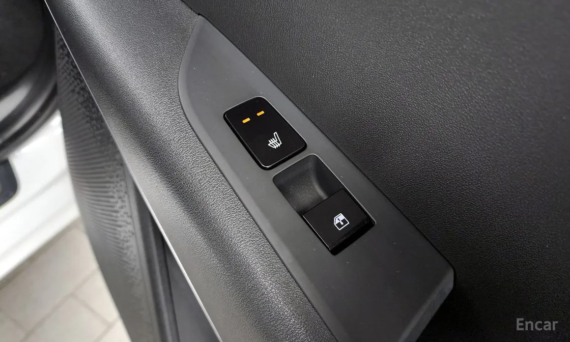 Фото 19 - Kia Niro