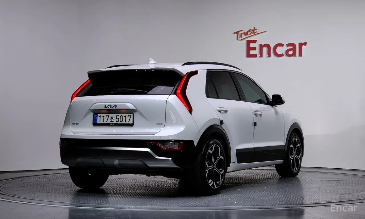 Фото 2 - Kia Niro