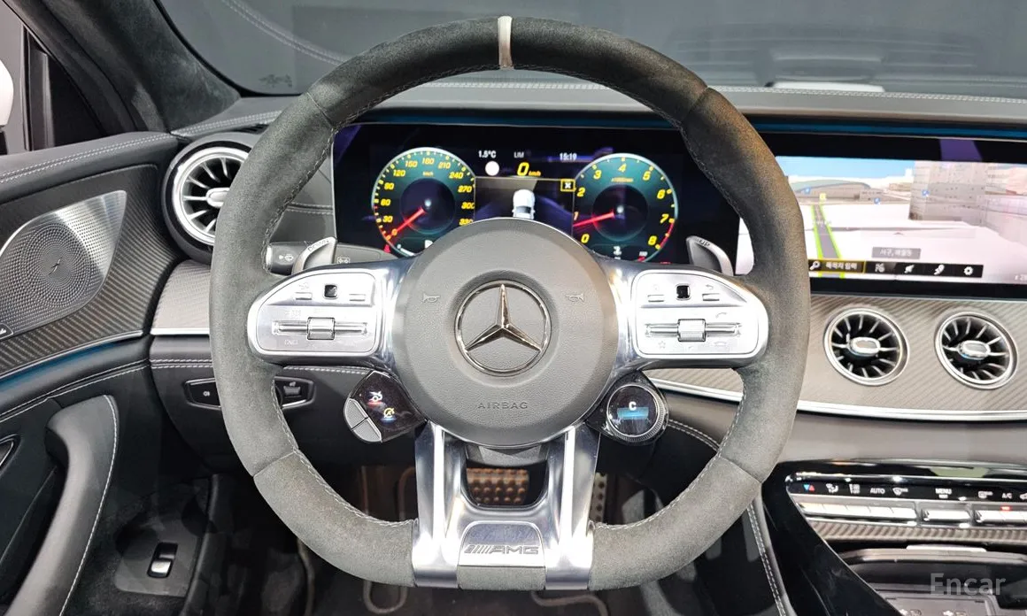 Фото 14 - Mercedes-Benz AMG GT