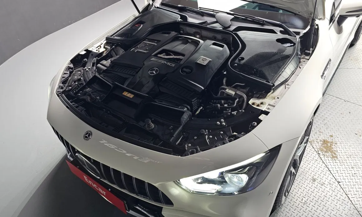 Фото 6 - Mercedes-Benz AMG GT