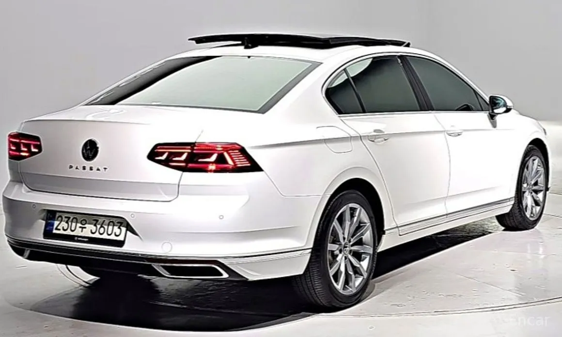 Фото 2 - Volkswagen Passat