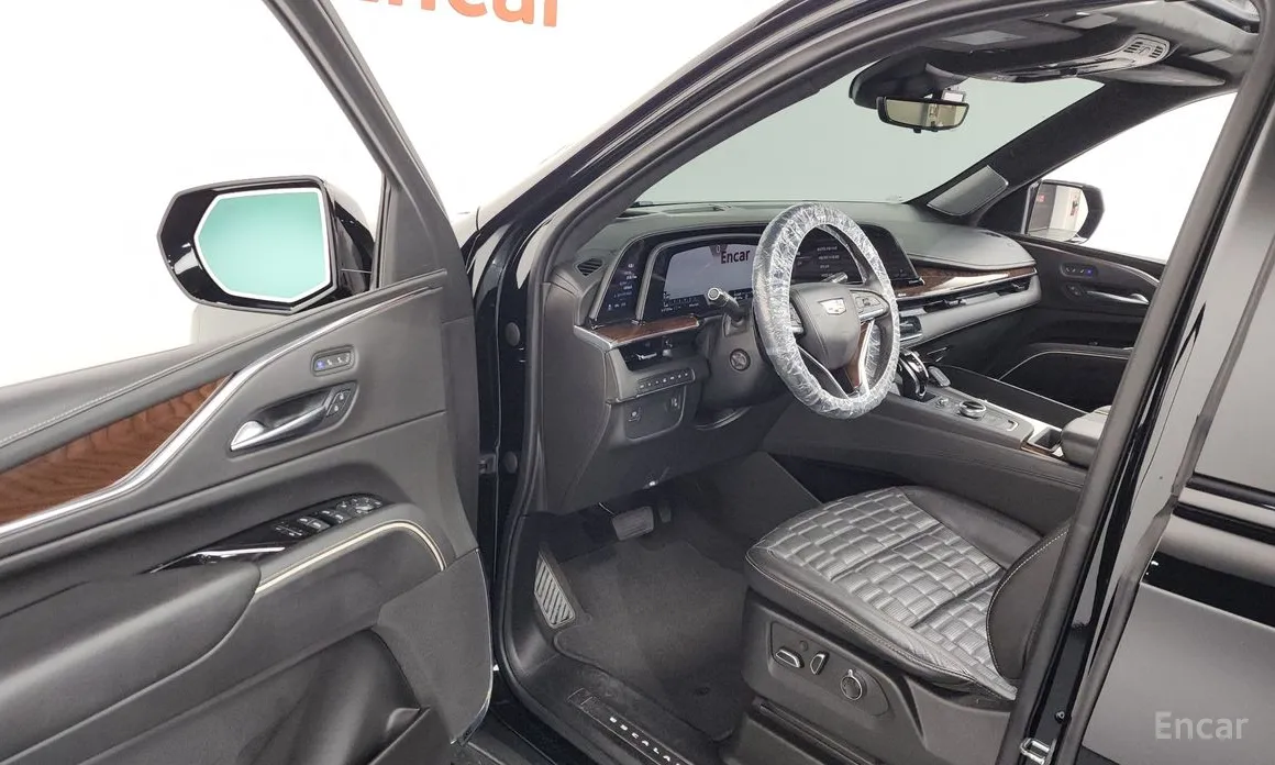 Фото 10 - Cadillac Escalade