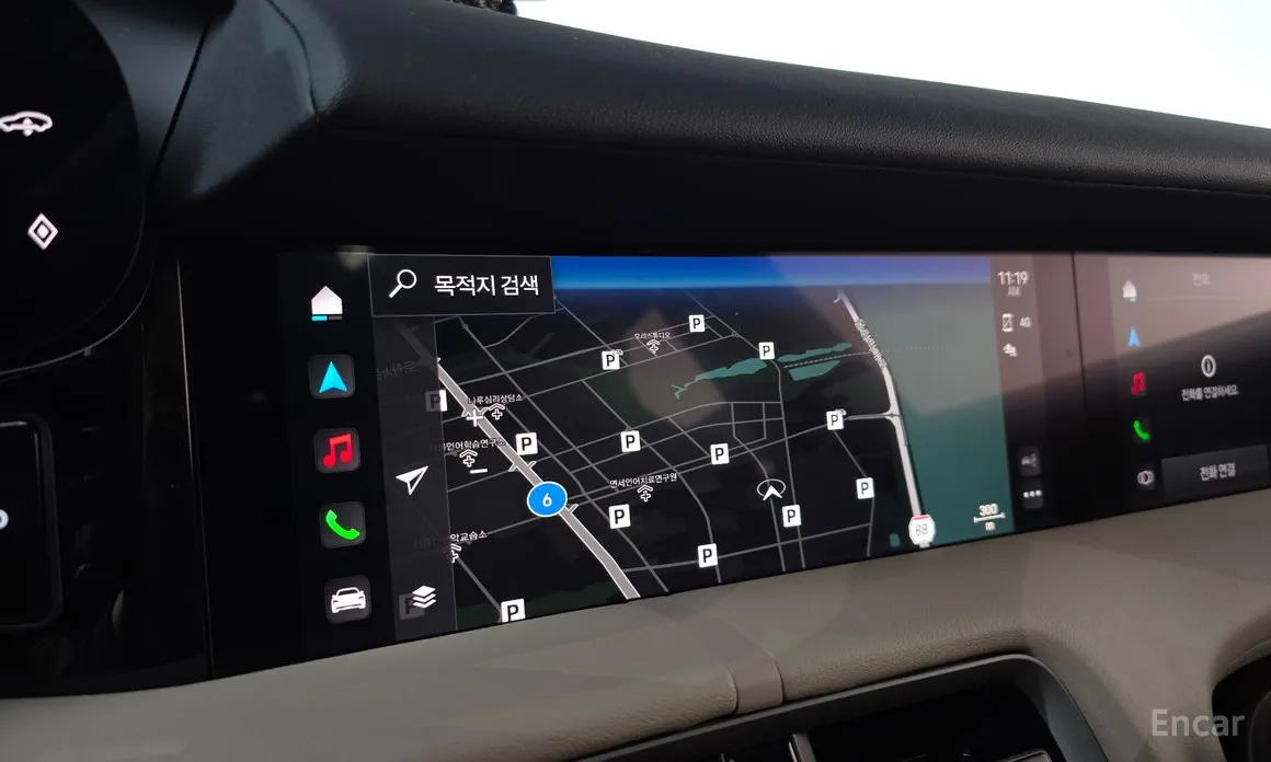 Фото 14 - Porsche Taycan