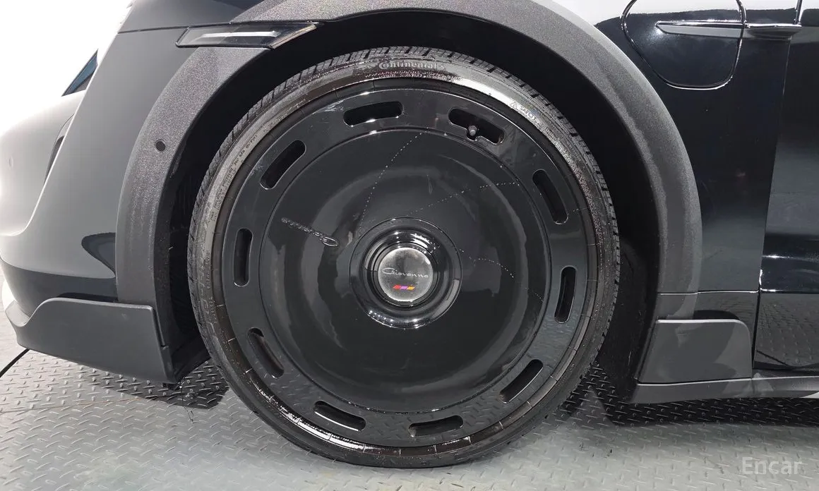 Фото 5 - Porsche Taycan