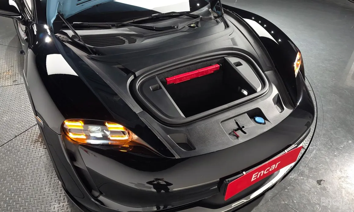 Фото 6 - Porsche Taycan