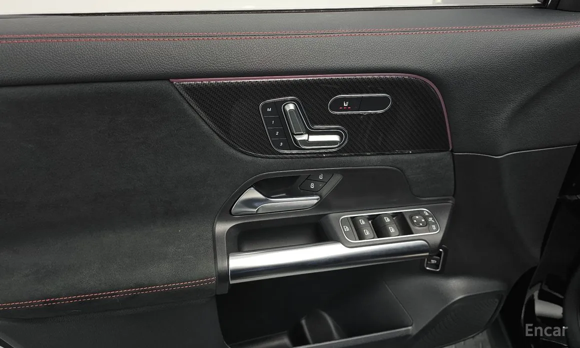 Фото 17 - Mercedes-Benz GLA-Class