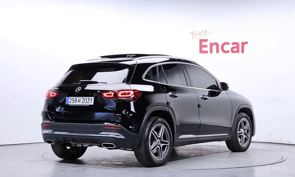 Фото 2 - Mercedes-Benz GLA-Class