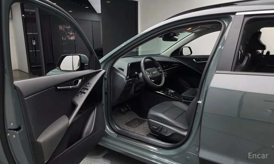 Фото 11 - Kia Niro