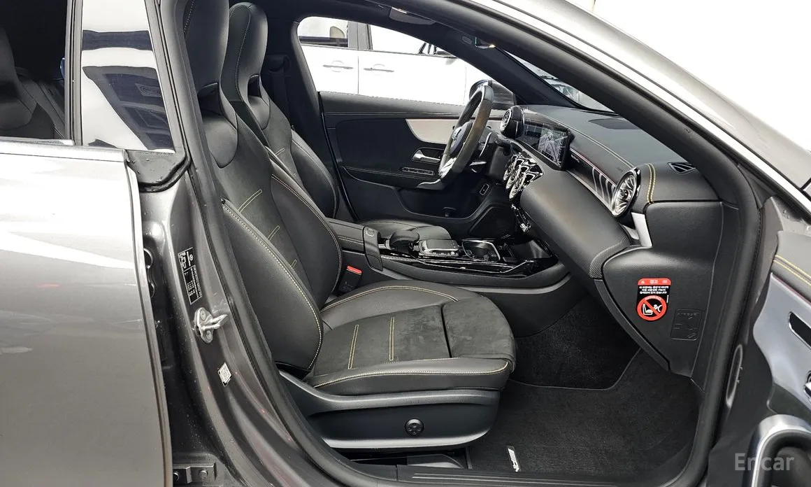 Фото 11 - Mercedes-Benz CLA-Class