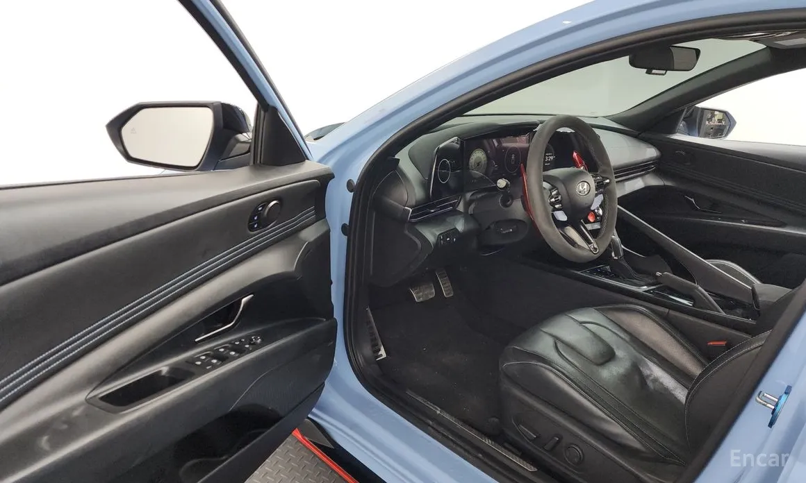 Фото 10 - Hyundai Avante