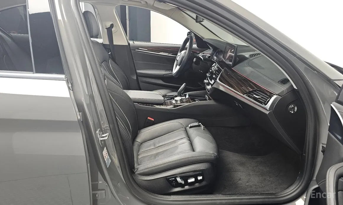 Фото 11 - BMW 5 Series