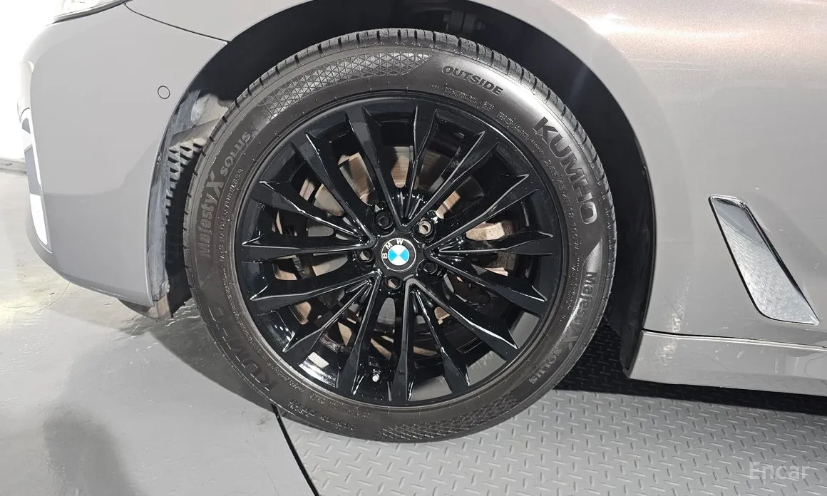 Фото 5 - BMW 5 Series