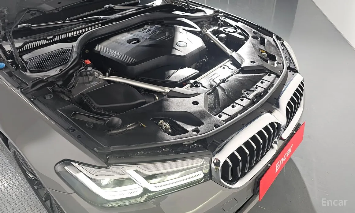 Фото 6 - BMW 5 Series