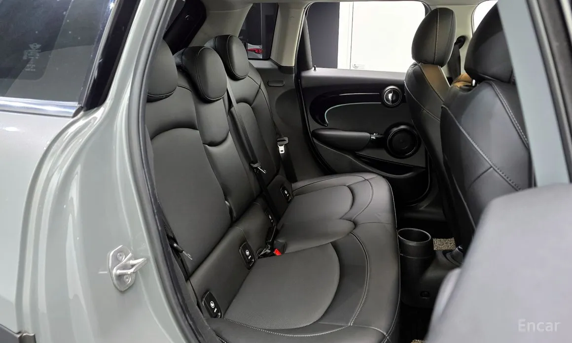 Фото 12 - Mini Cooper