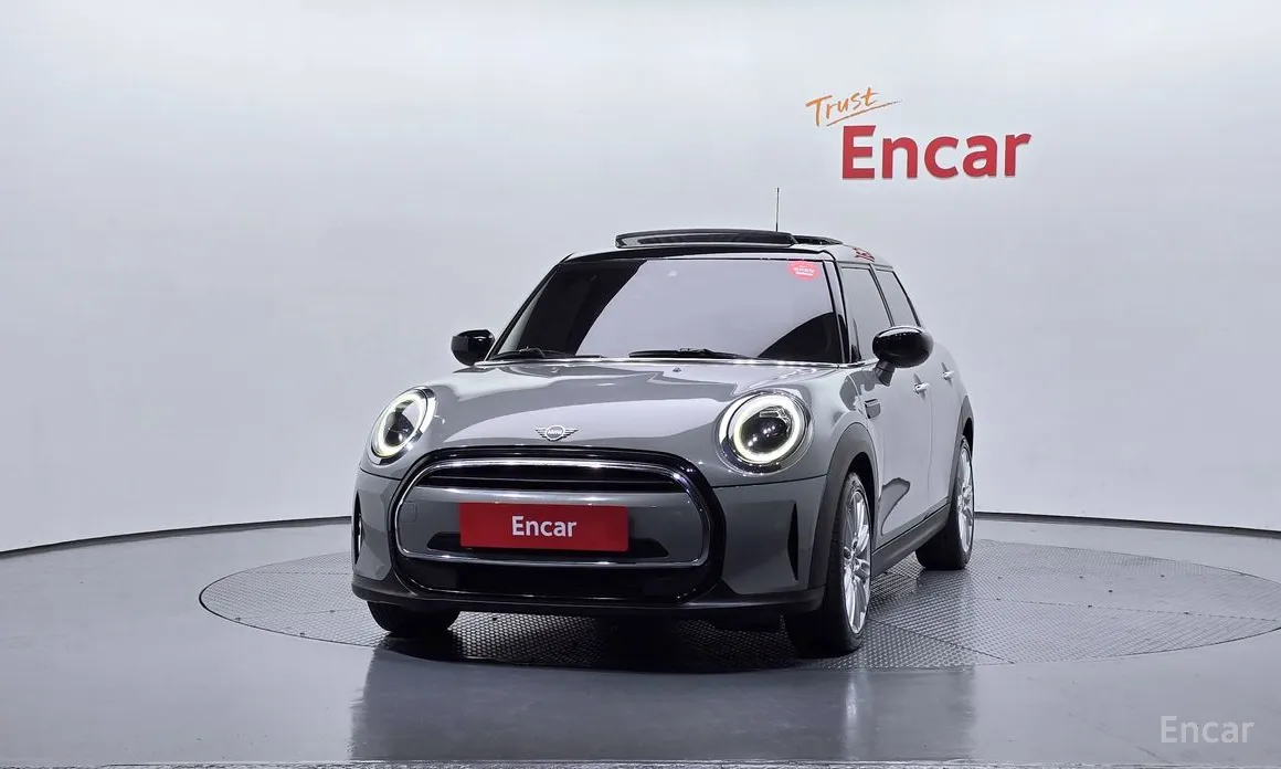 Фото 3 - Mini Cooper