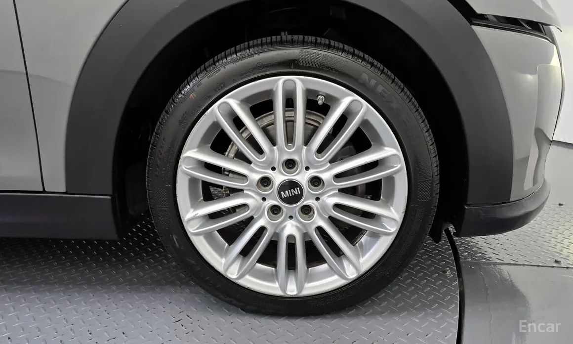 Фото 5 - Mini Cooper