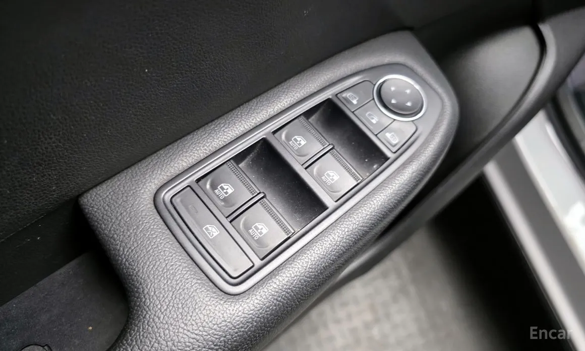 Фото 14 - Renault XM3