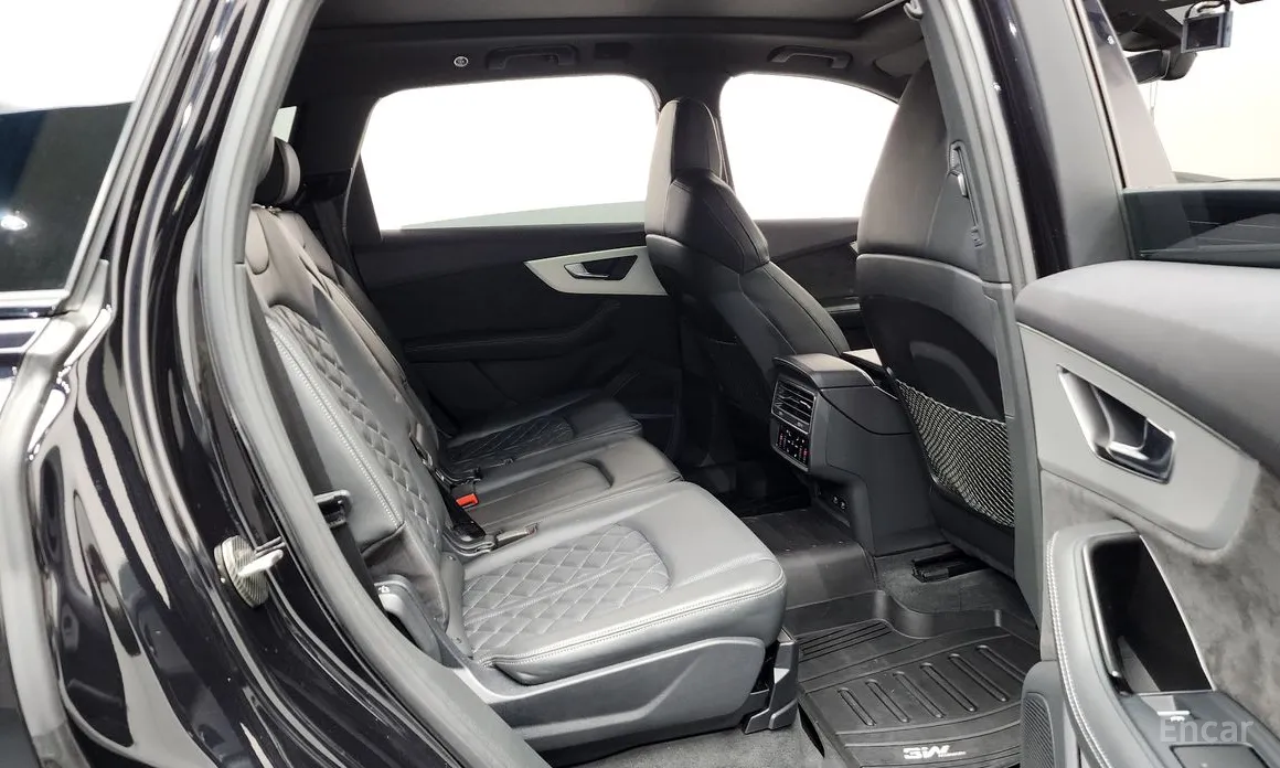 Фото 12 - Audi Q7