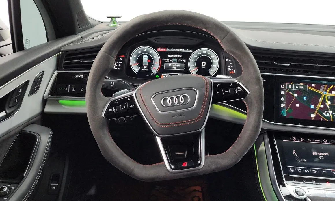 Фото 13 - Audi Q7