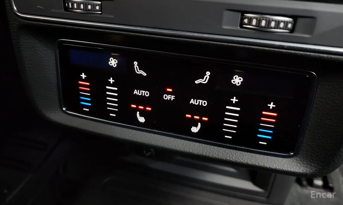 Фото 18 - Audi Q7