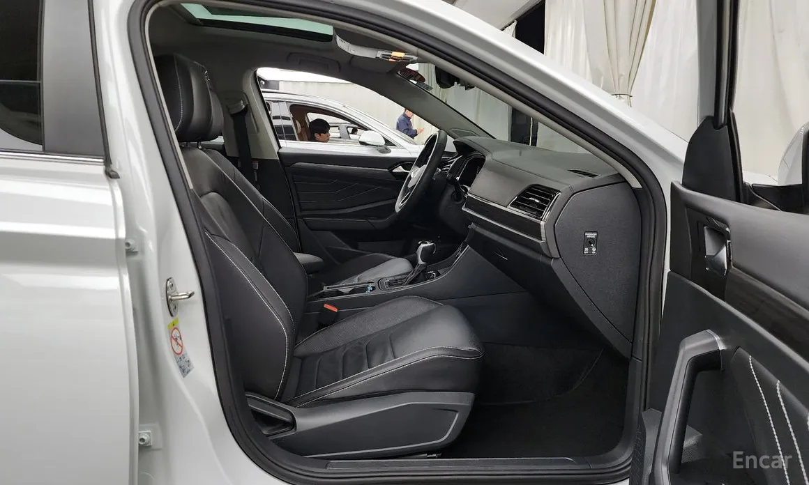 Фото 11 - Volkswagen Jetta