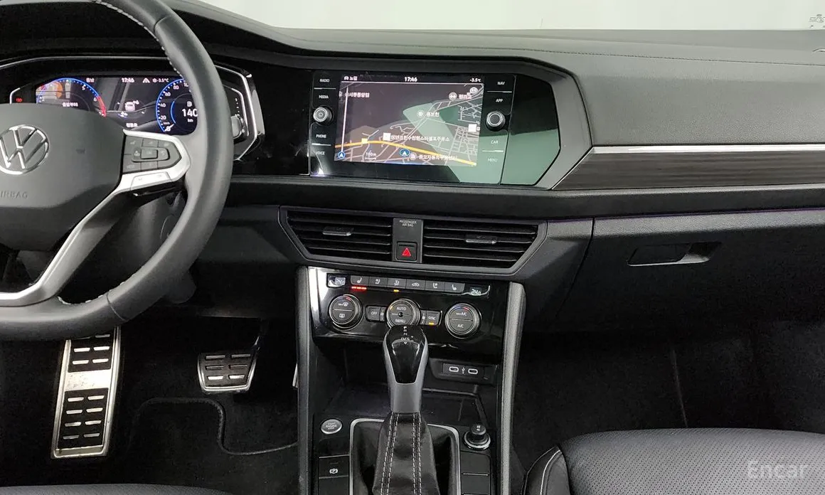 Фото 14 - Volkswagen Jetta