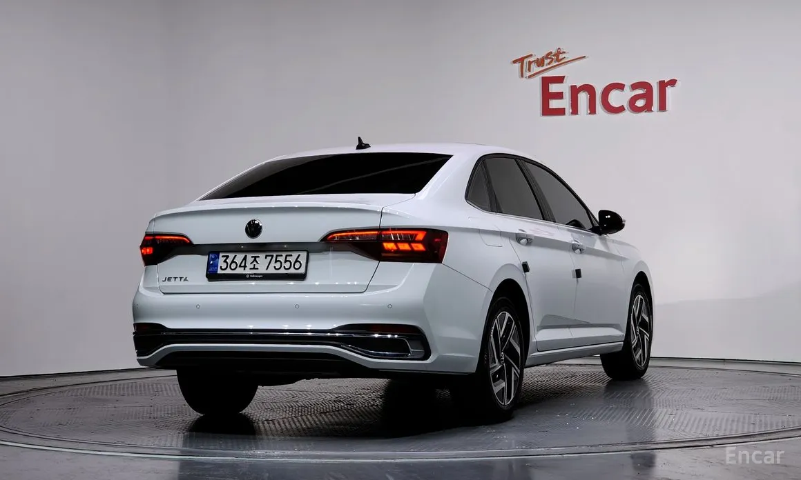 Фото 2 - Volkswagen Jetta