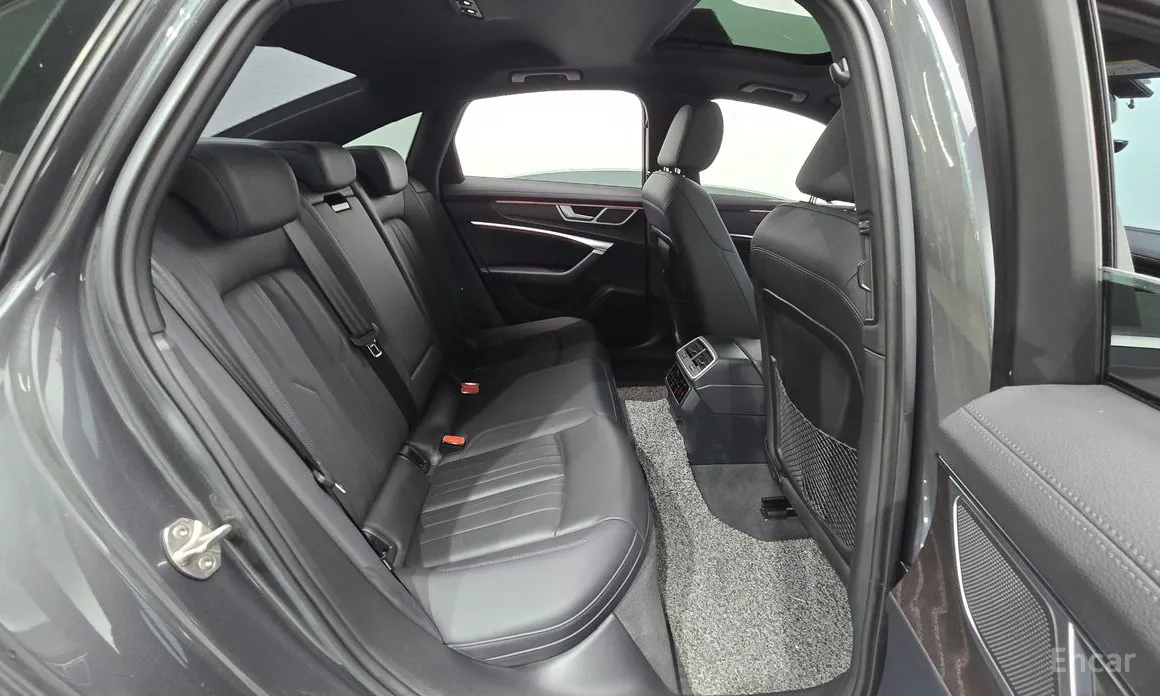 Фото 12 - Audi A6