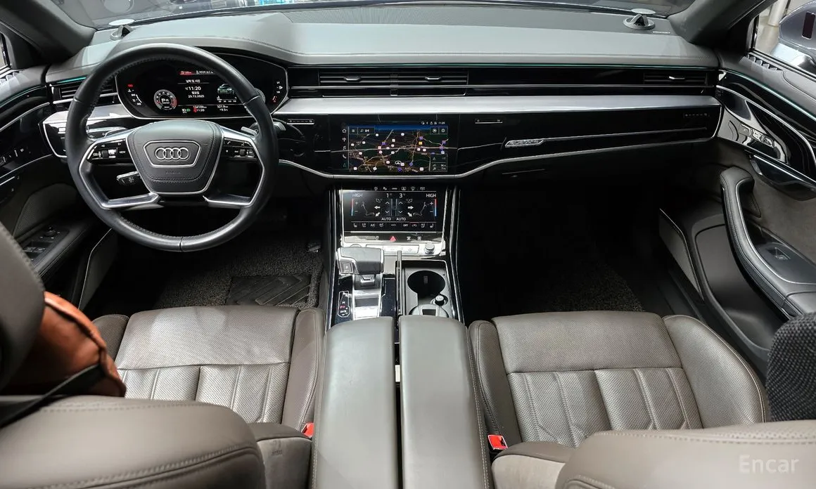 Фото 7 - Audi A8