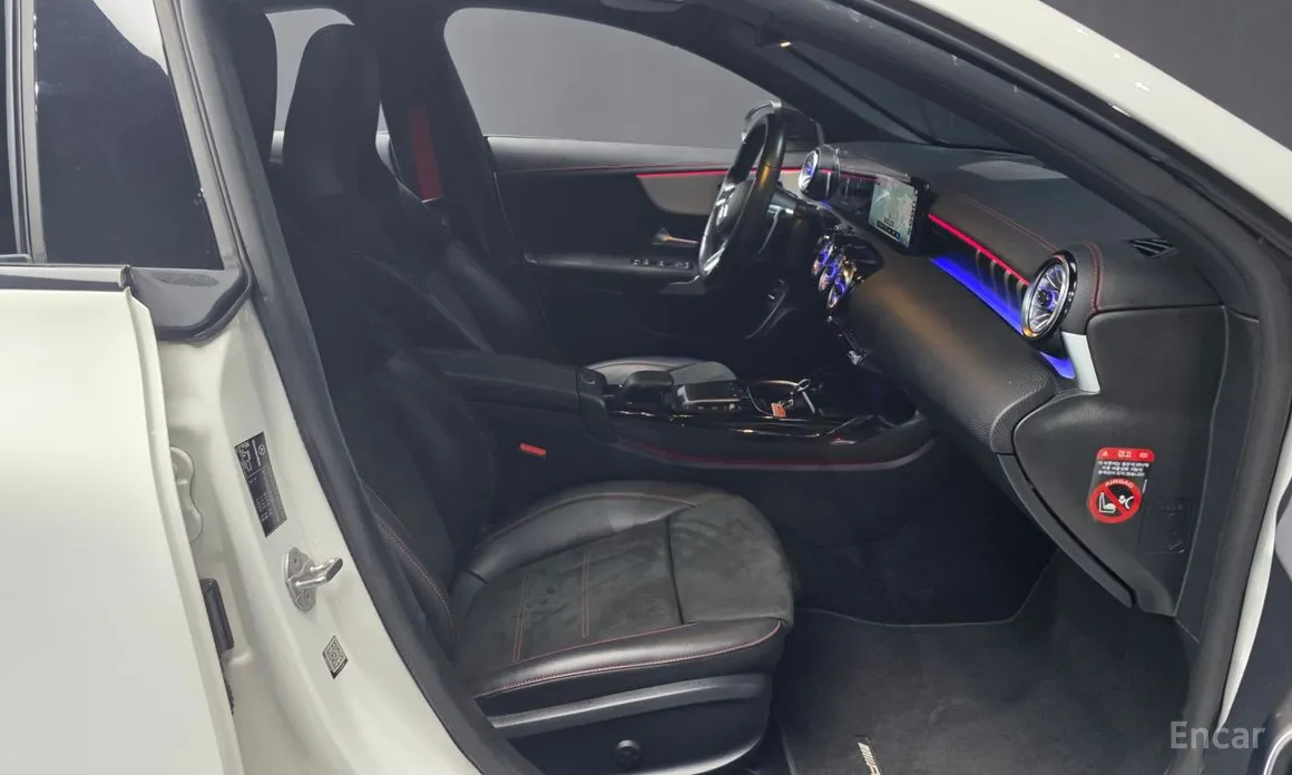 Фото 11 - Mercedes-Benz CLA-Class