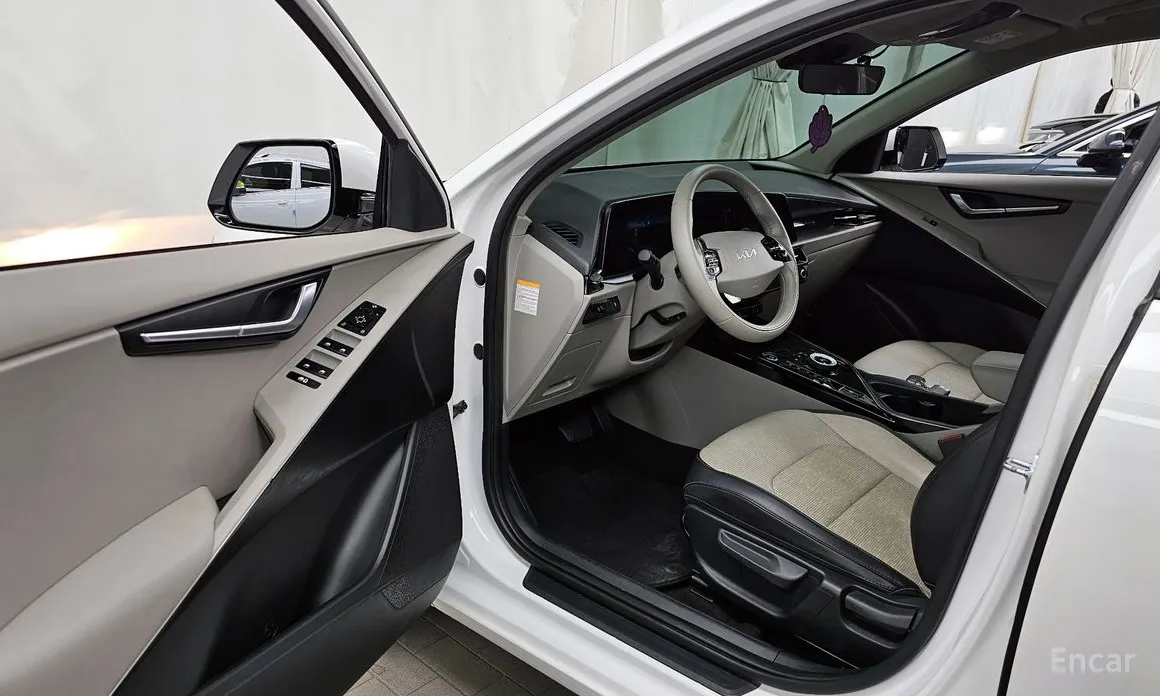 Фото 10 - Kia Niro